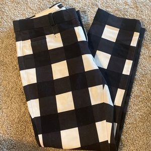 BANANA REPUBLIC BLACK WHITE CHECKERED PANTS SIZE 2S
